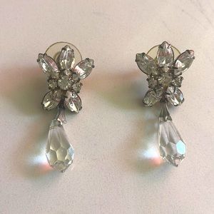 Teardrop Rhinestone women’s earrings